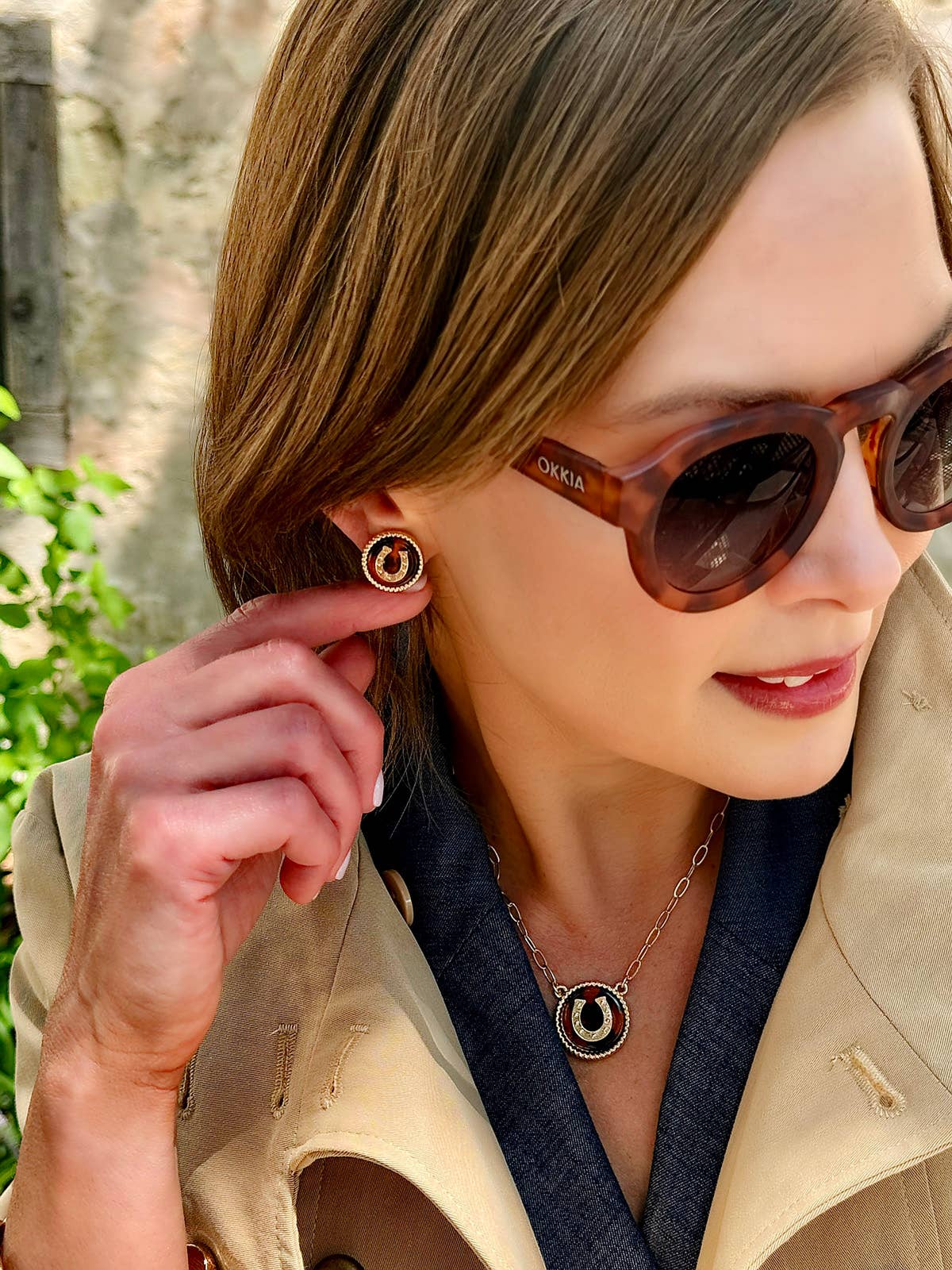 Katherine Horseshoe Stud Earrings in Tortoise