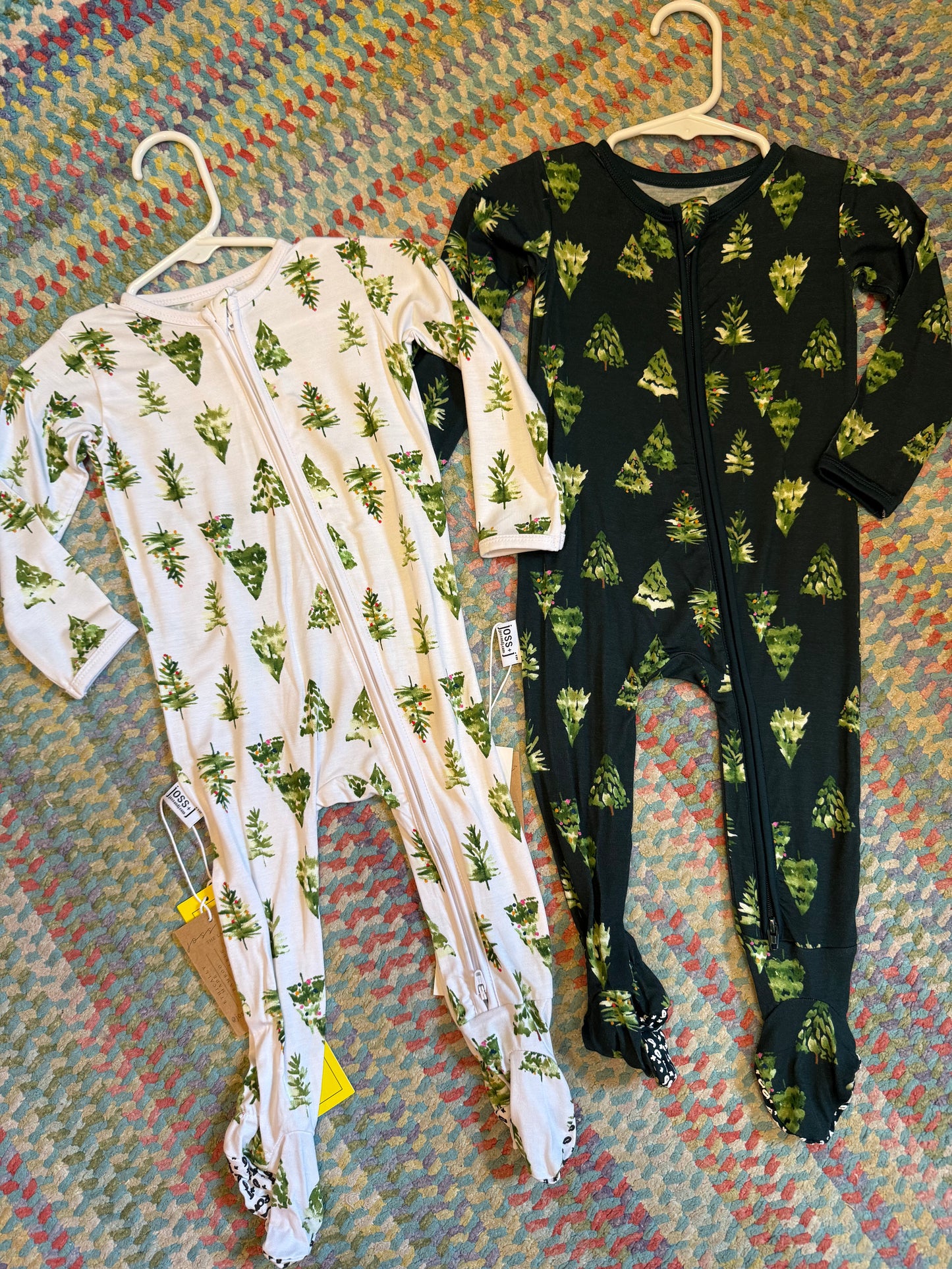 CHRISTMAS TREES SLEEPER-IVORY : NB