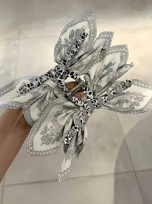 Black & White Bow Hair Clip