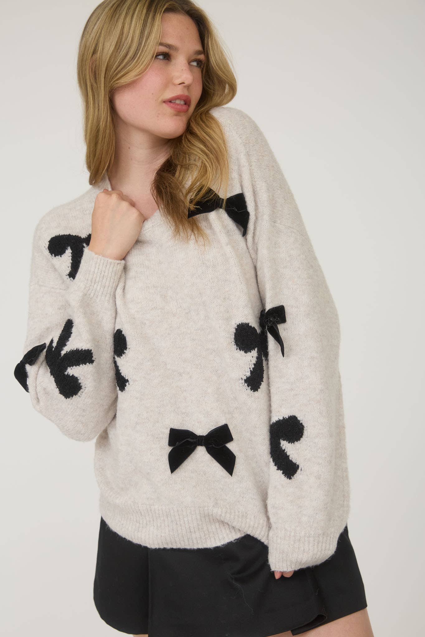 Bow Pattern Sweater