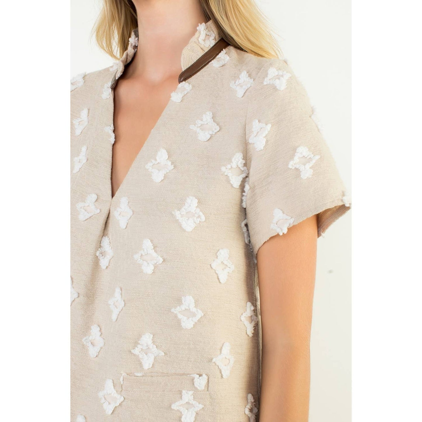 Short Sleeve Detailed Dress