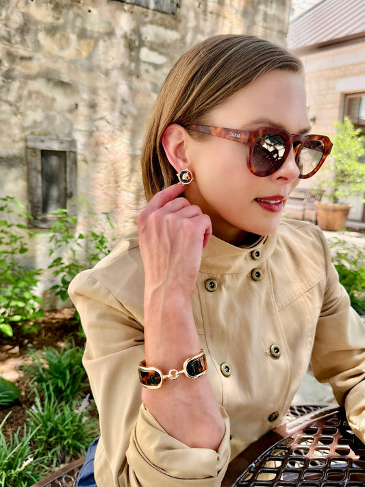 Stallion Intaglio Stud Earrings in Tortoise