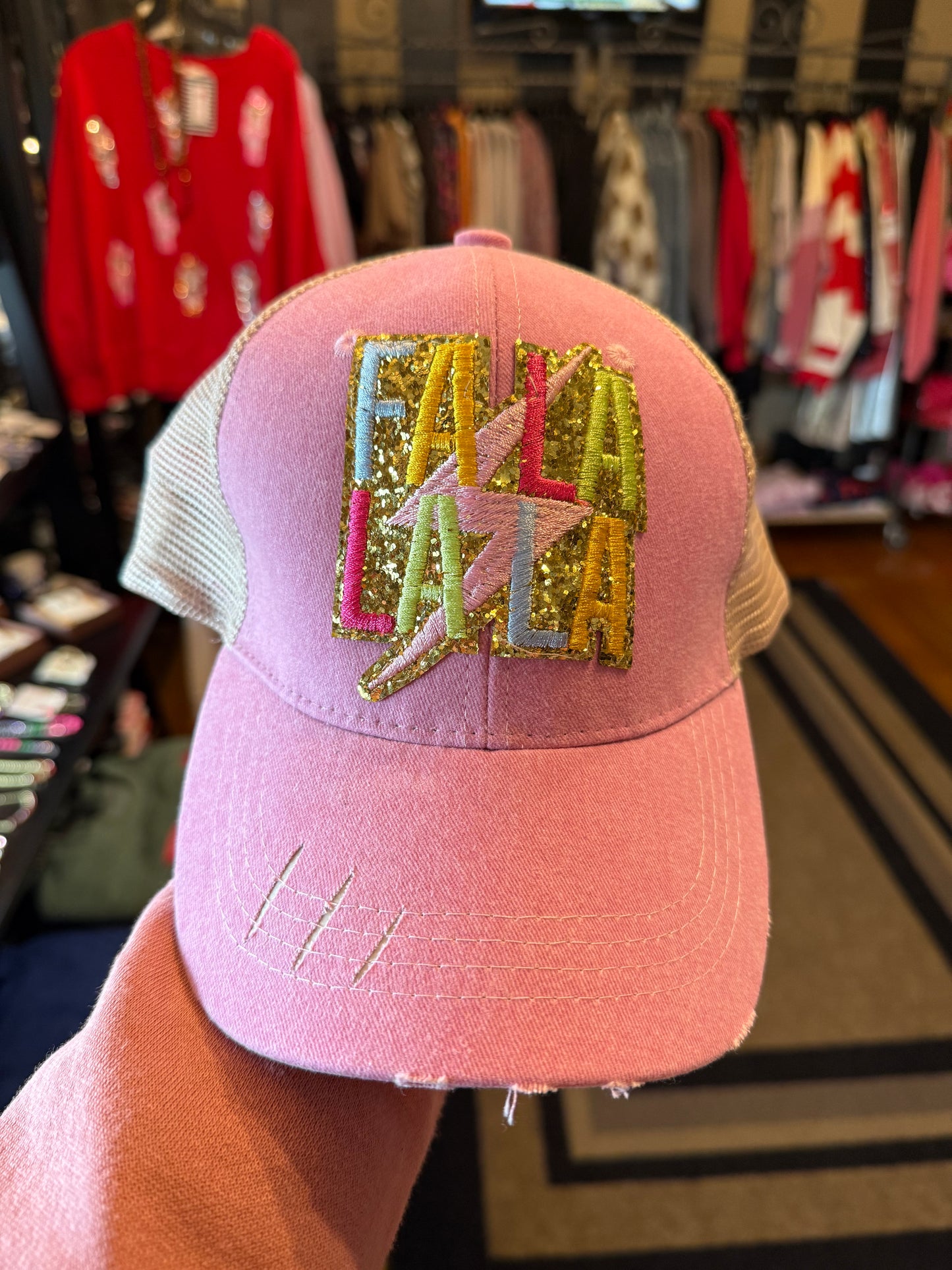 FA LA LA PATCH HAT-PINK