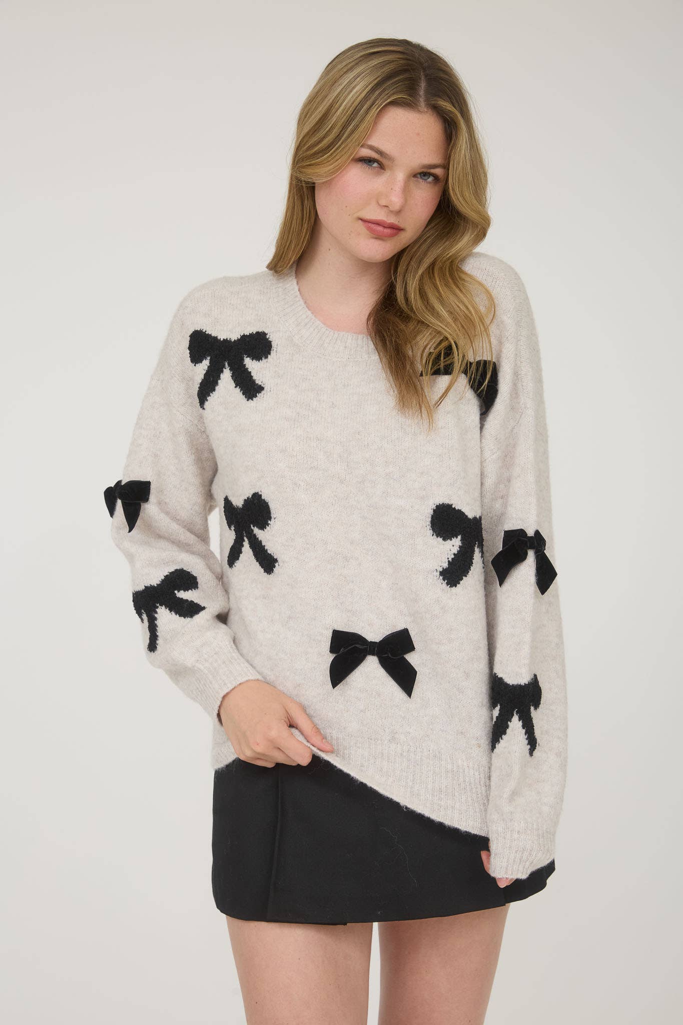 Bow Pattern Sweater
