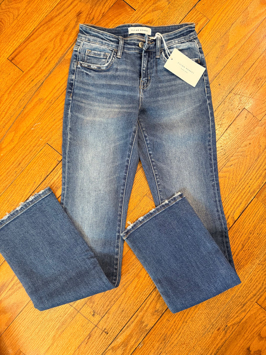 LOW RISE SLIM BOOTCUT JEAN