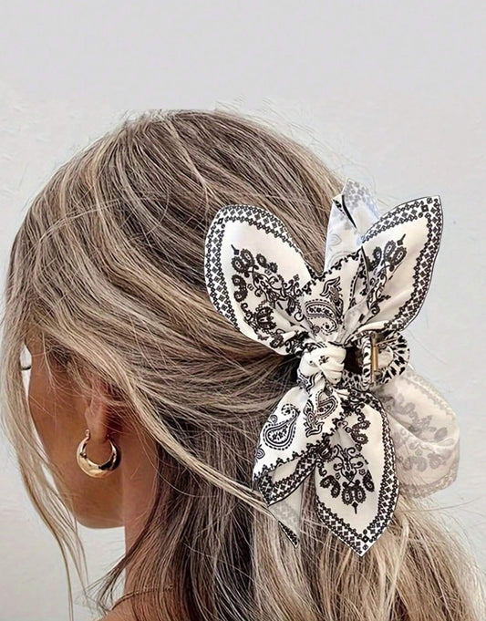 Black & White Bow Hair Clip