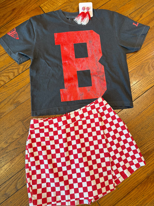 "B" Tee