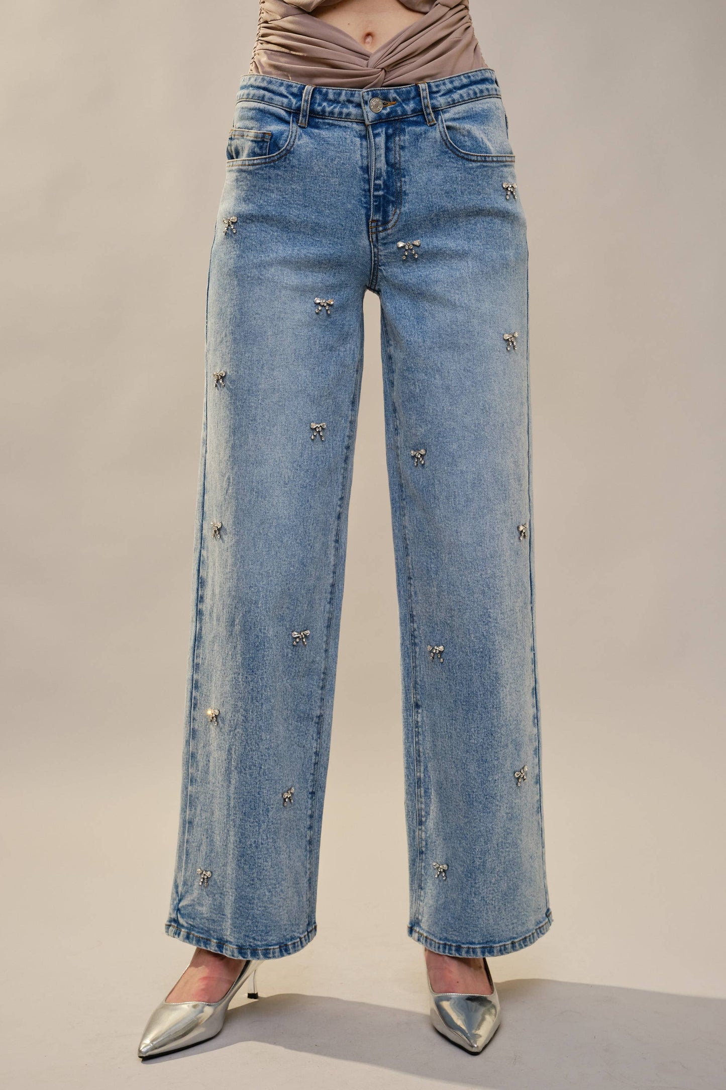 Bow Embellished Straight Leg Jeans